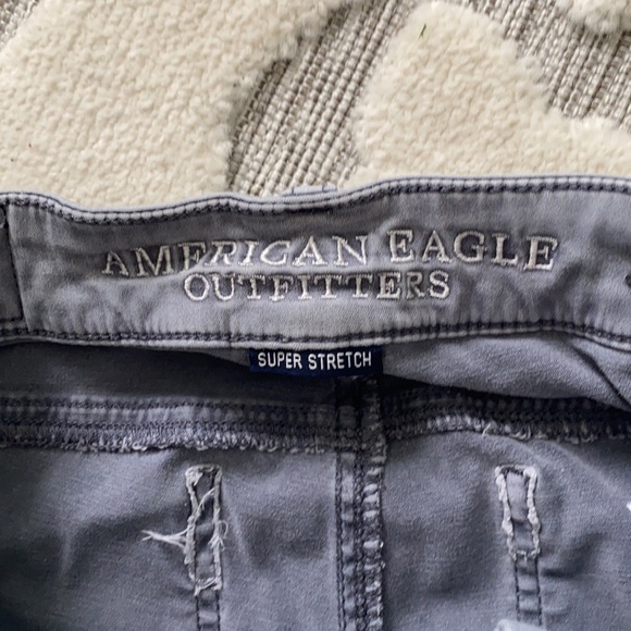 American Eagle Distressed Ankle Mid Rise Jegging - Picture 7 of 14